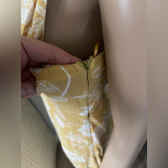 Favlux Dress - Picture 8 of 9